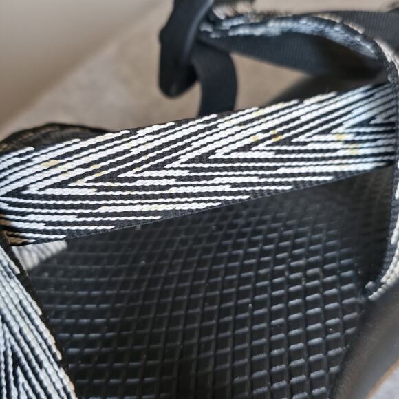 Chaco Women's Z2 Classic Sandal Trap Black White JCH108064 US Size 9 / EUR 40 - Picture 7 of 10